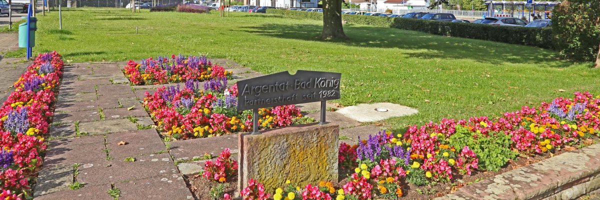 Blick auf die Argentatanlage am Bahnhof