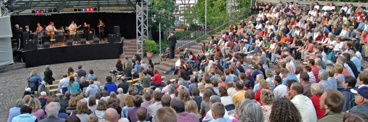 Blick auf die Freilichtbühne in Bad König