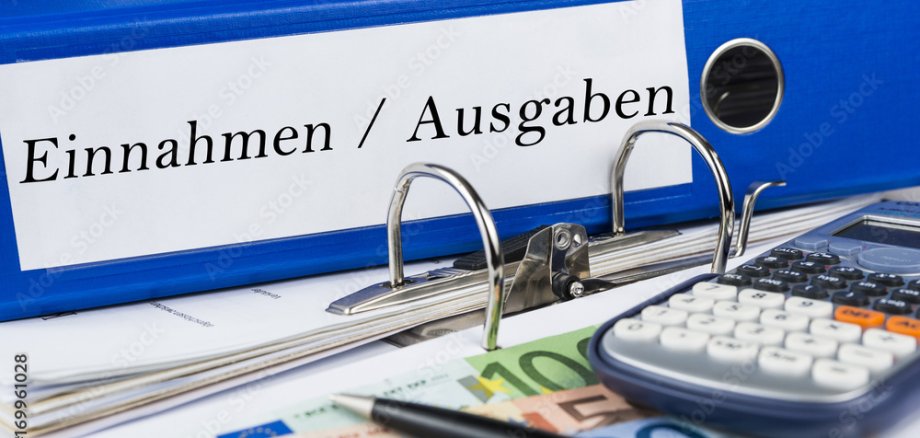 Symbolbild Einnahmen und Ausgaben