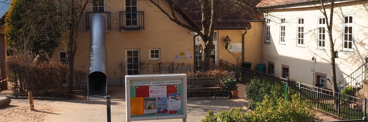 Blick auf die Evangelische Kita in Bad König