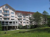 Blick auf die Residenz am Kurpark Bad König